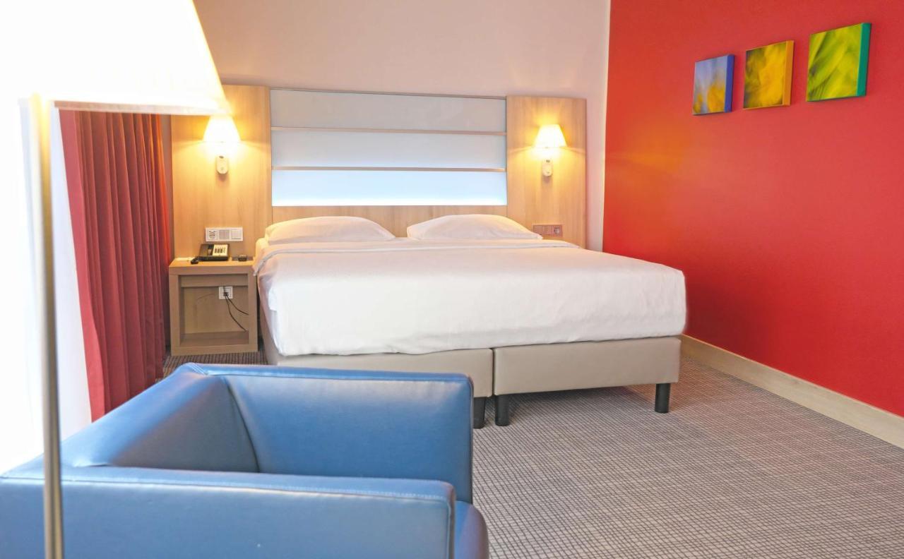 Park Inn By Radisson Linz Bagian luar foto