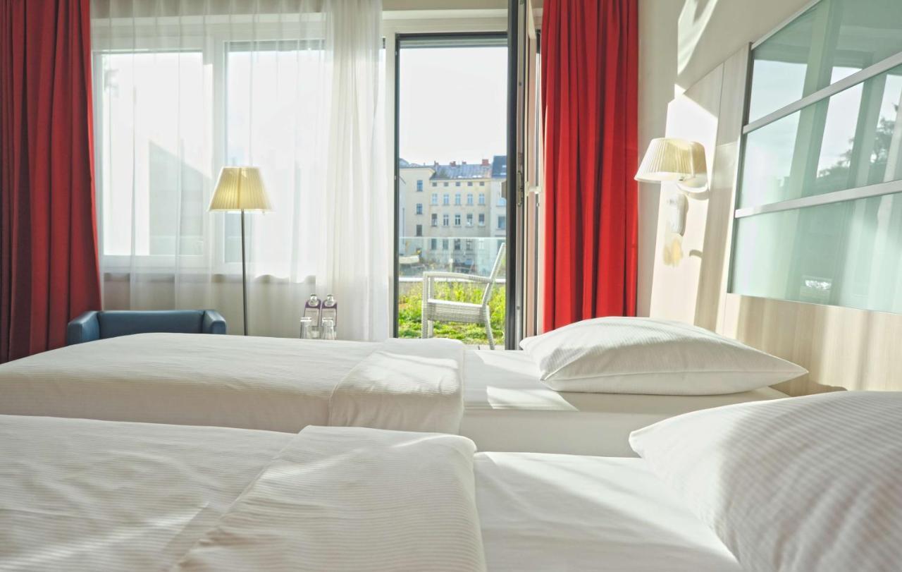 Park Inn By Radisson Linz Bagian luar foto