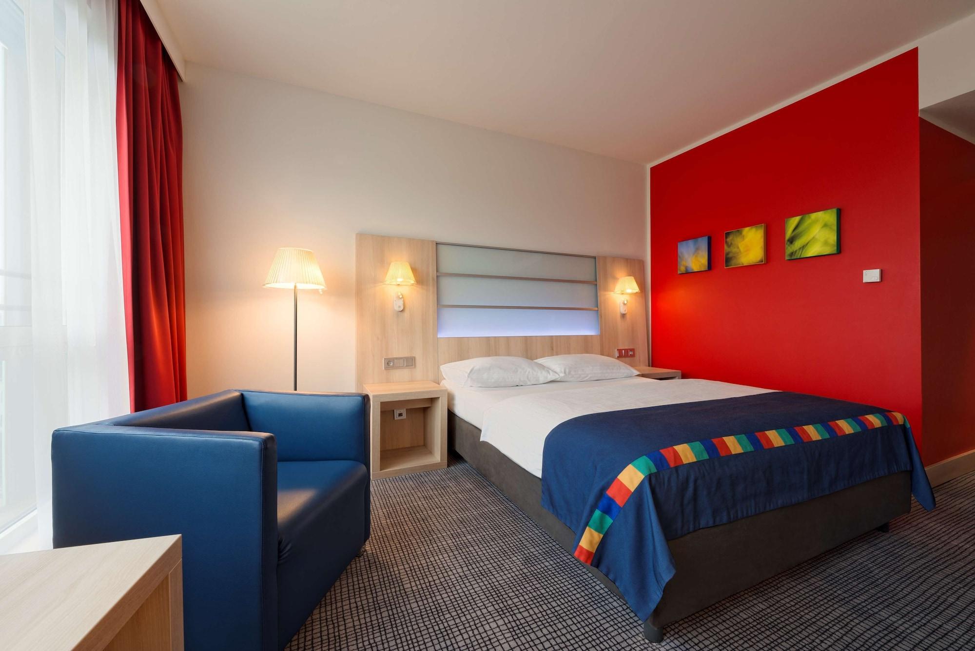 Park Inn By Radisson Linz Bagian luar foto