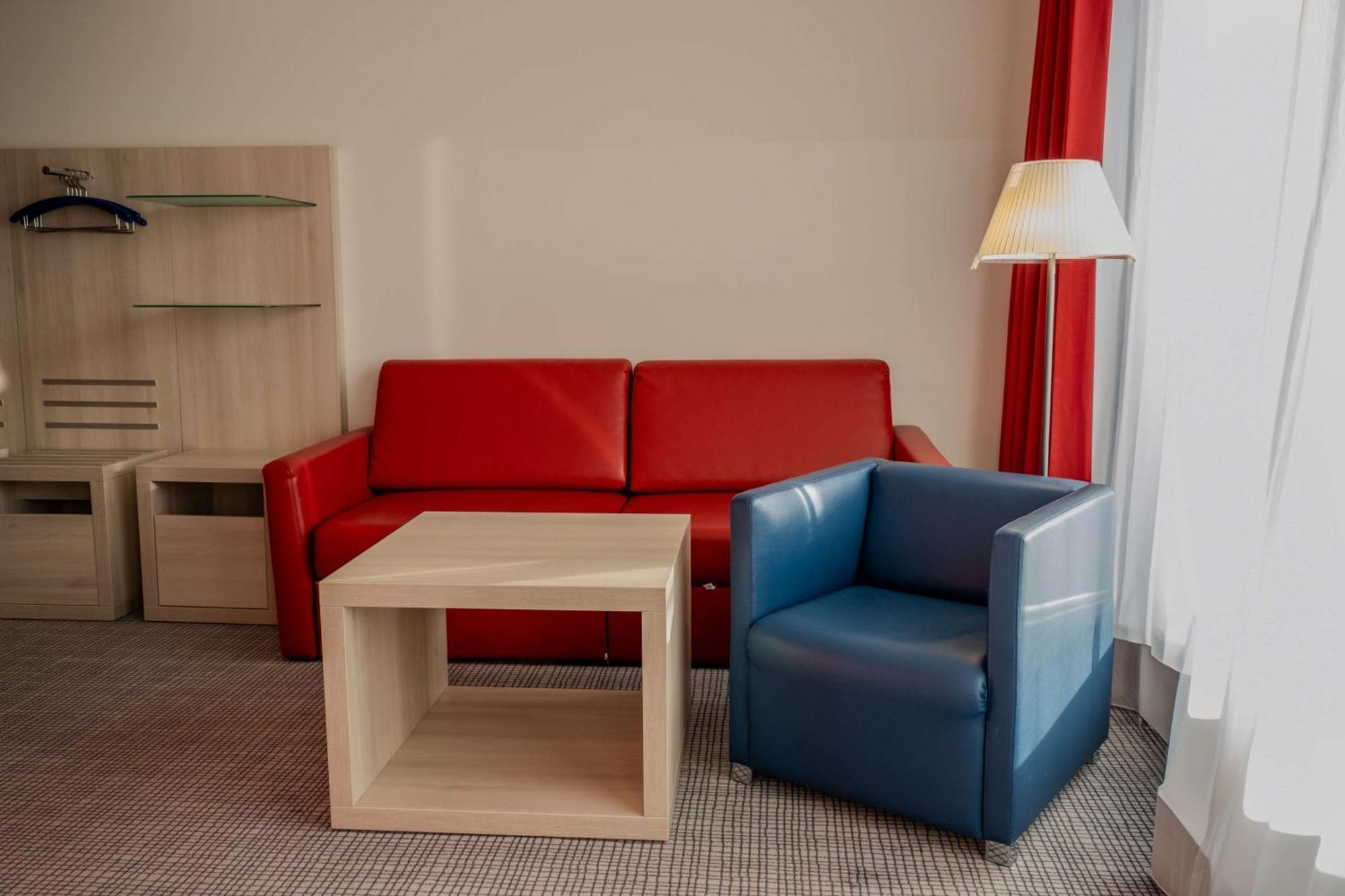 Park Inn By Radisson Linz Bagian luar foto